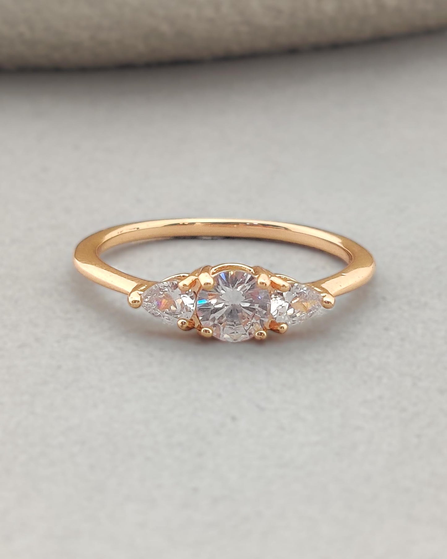 Luminara Ring