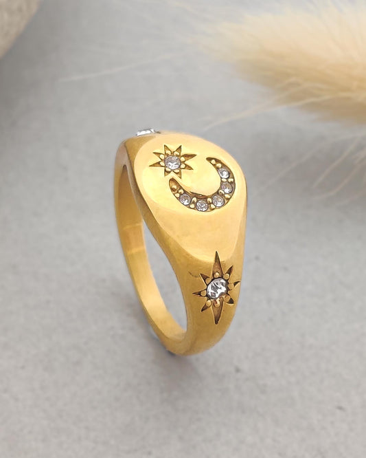 Emmy Moon Ring