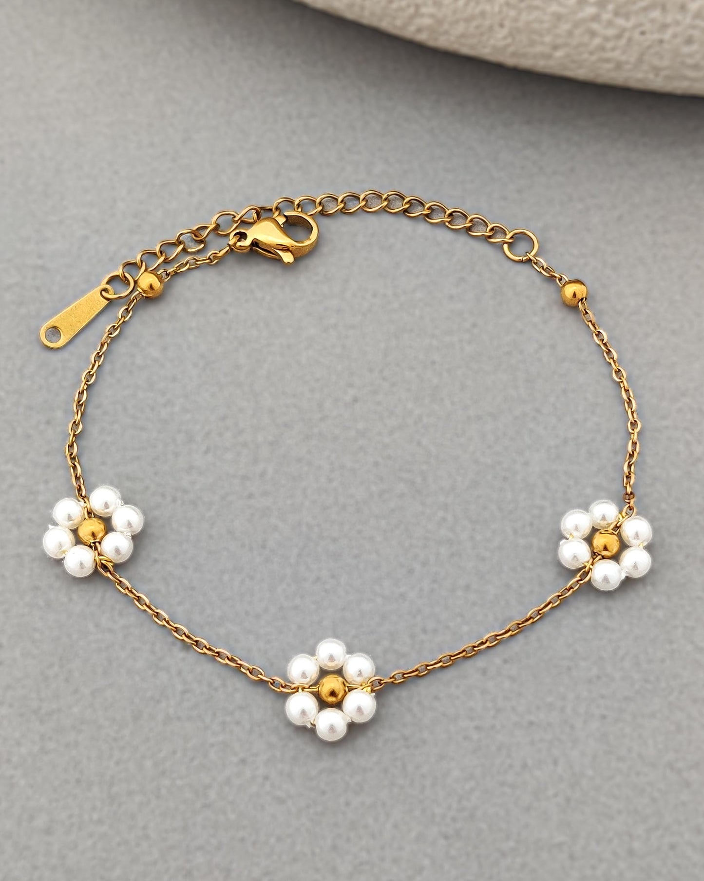 White Daisy Bracelets