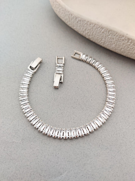 Cleo Crystal Tennis Bracelet (Silver)