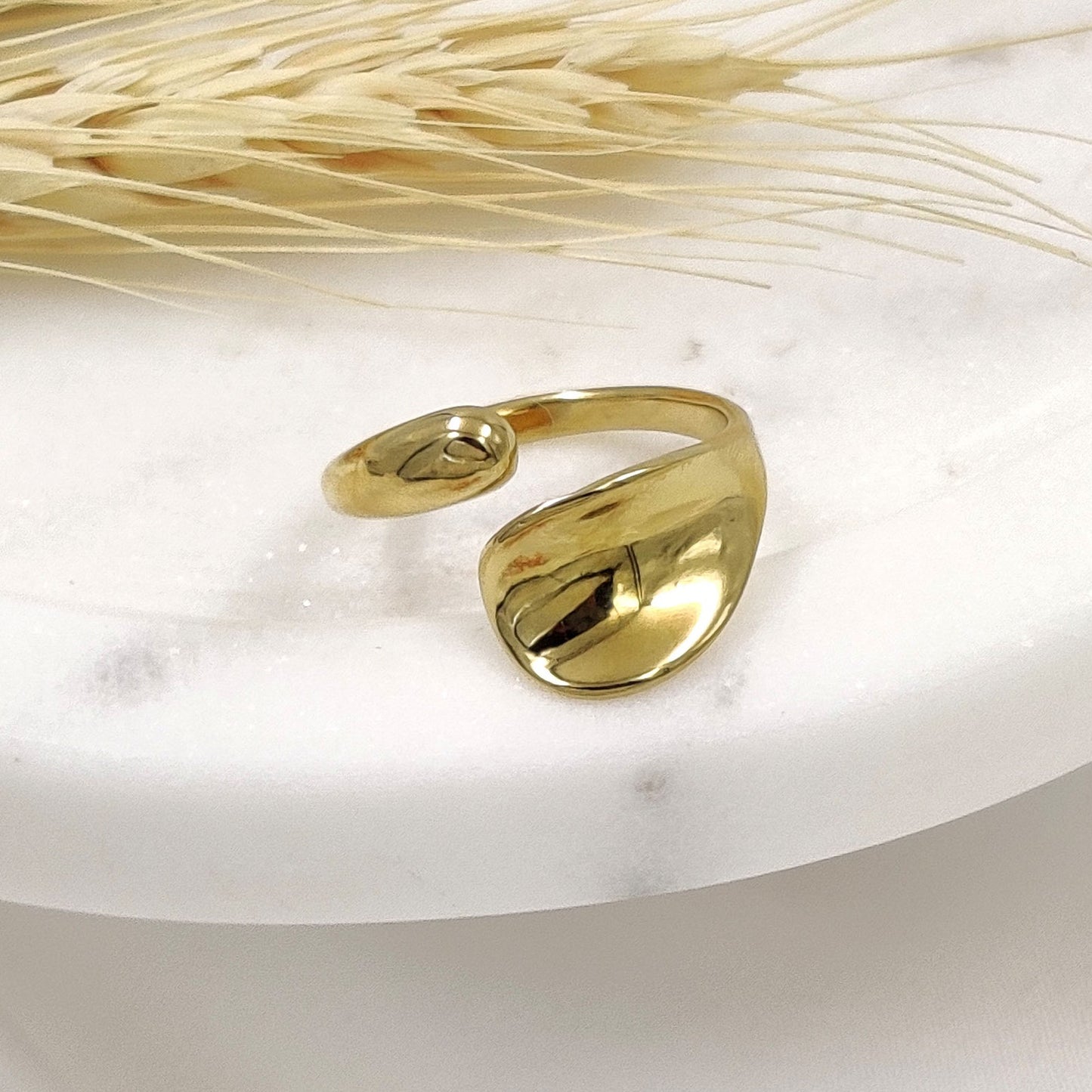 Golden Shine Ring