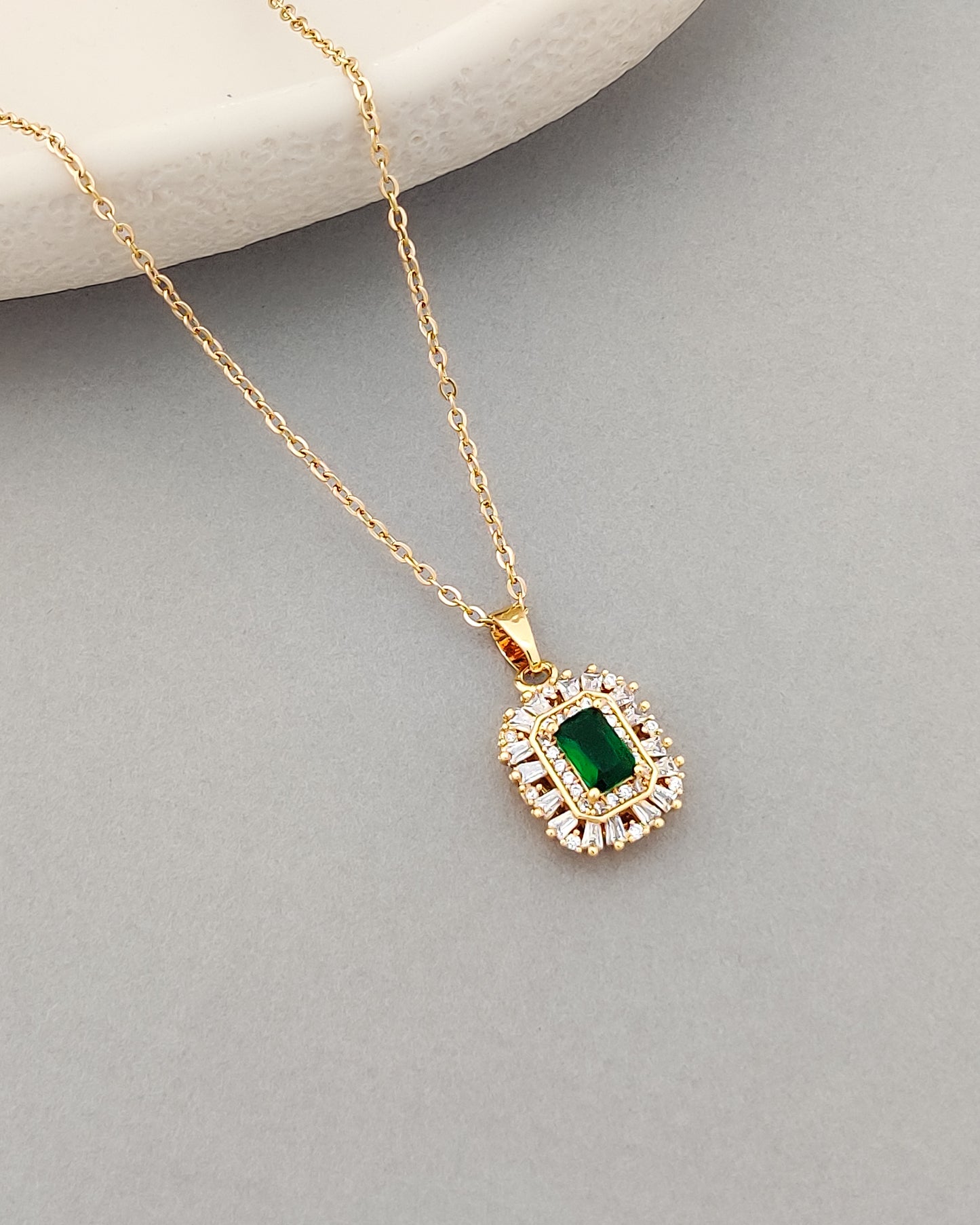 Emerald Radiance Pendant Necklace