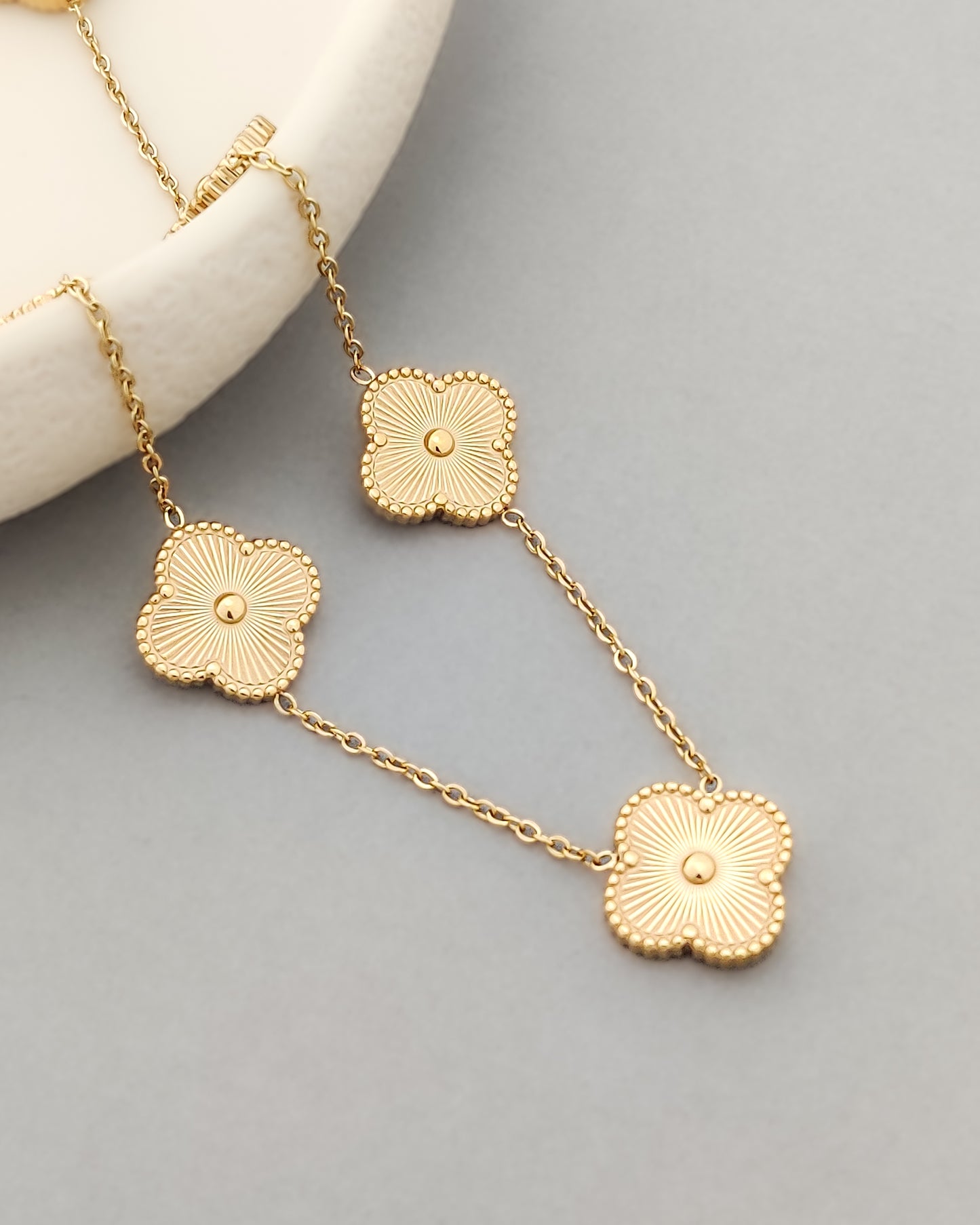 Gloria Clover Necklace