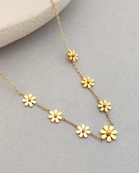 Sara Flower Necklace