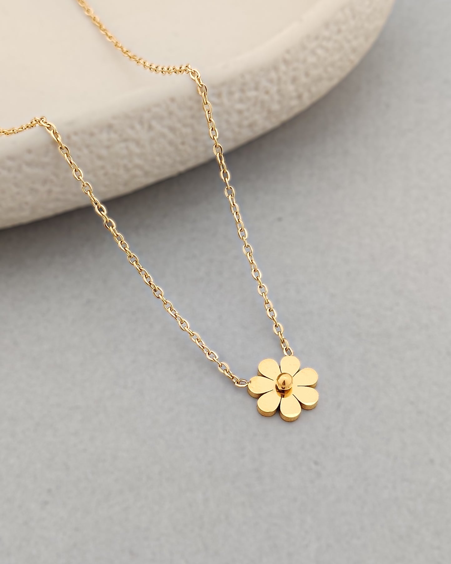 Golden Daisy Necklace