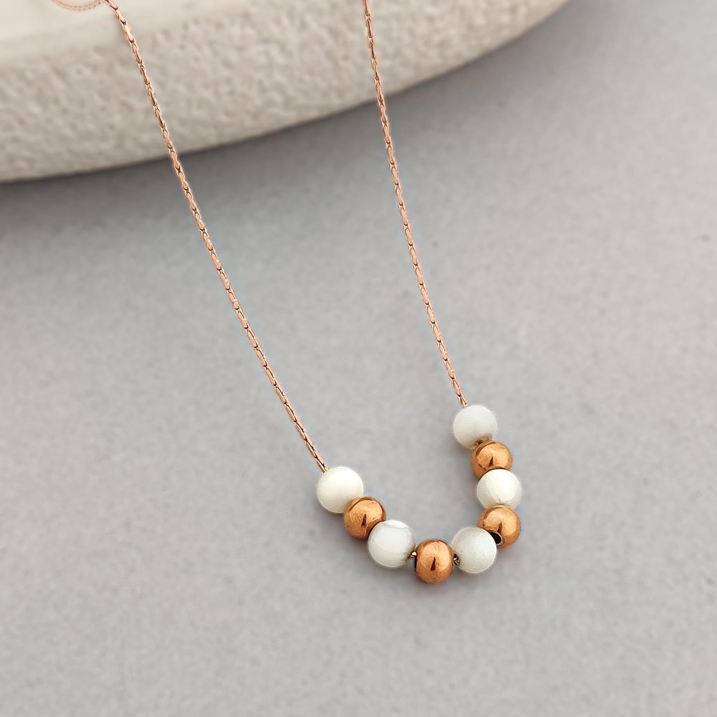 Amber Pearl Necklace (Rose gold)
