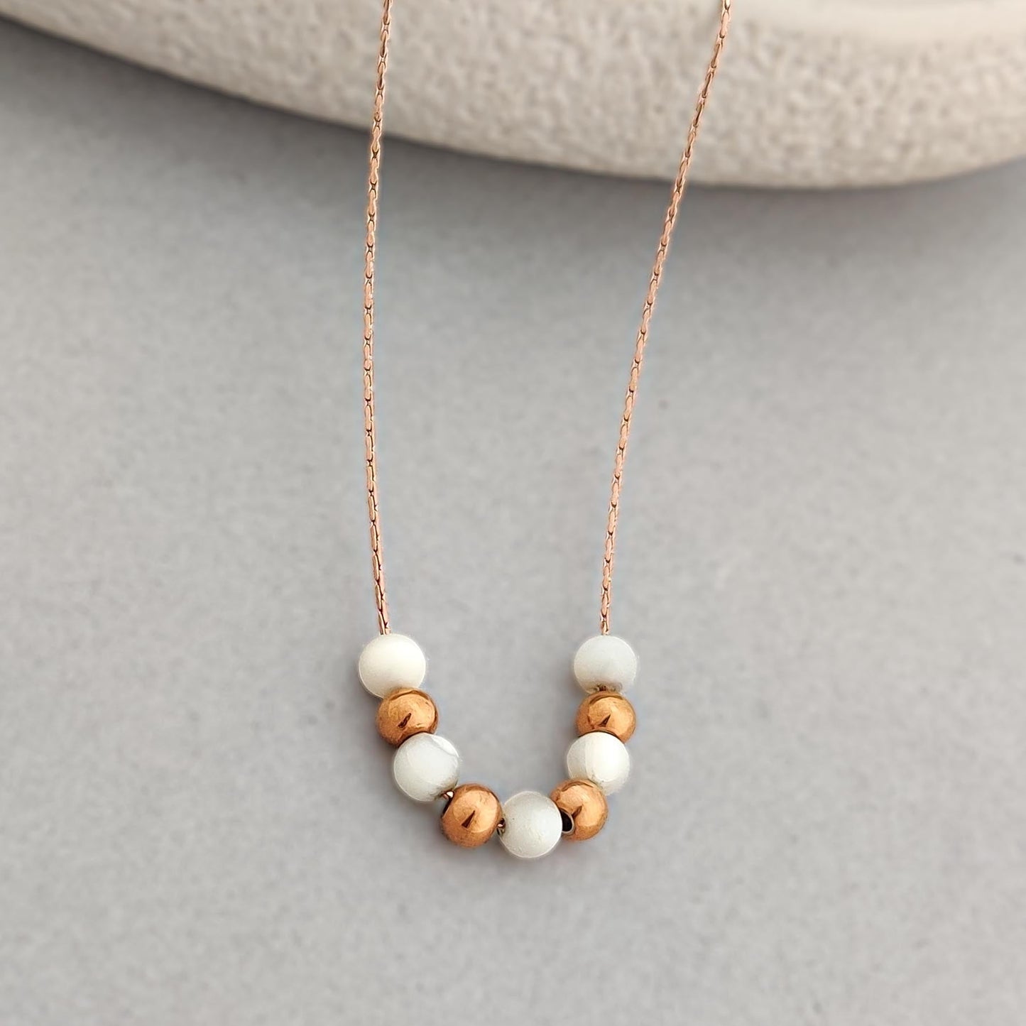 Amber Pearl Necklace (Rose gold)