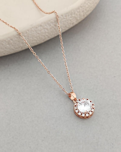 Solitaire Yovanna Necklace