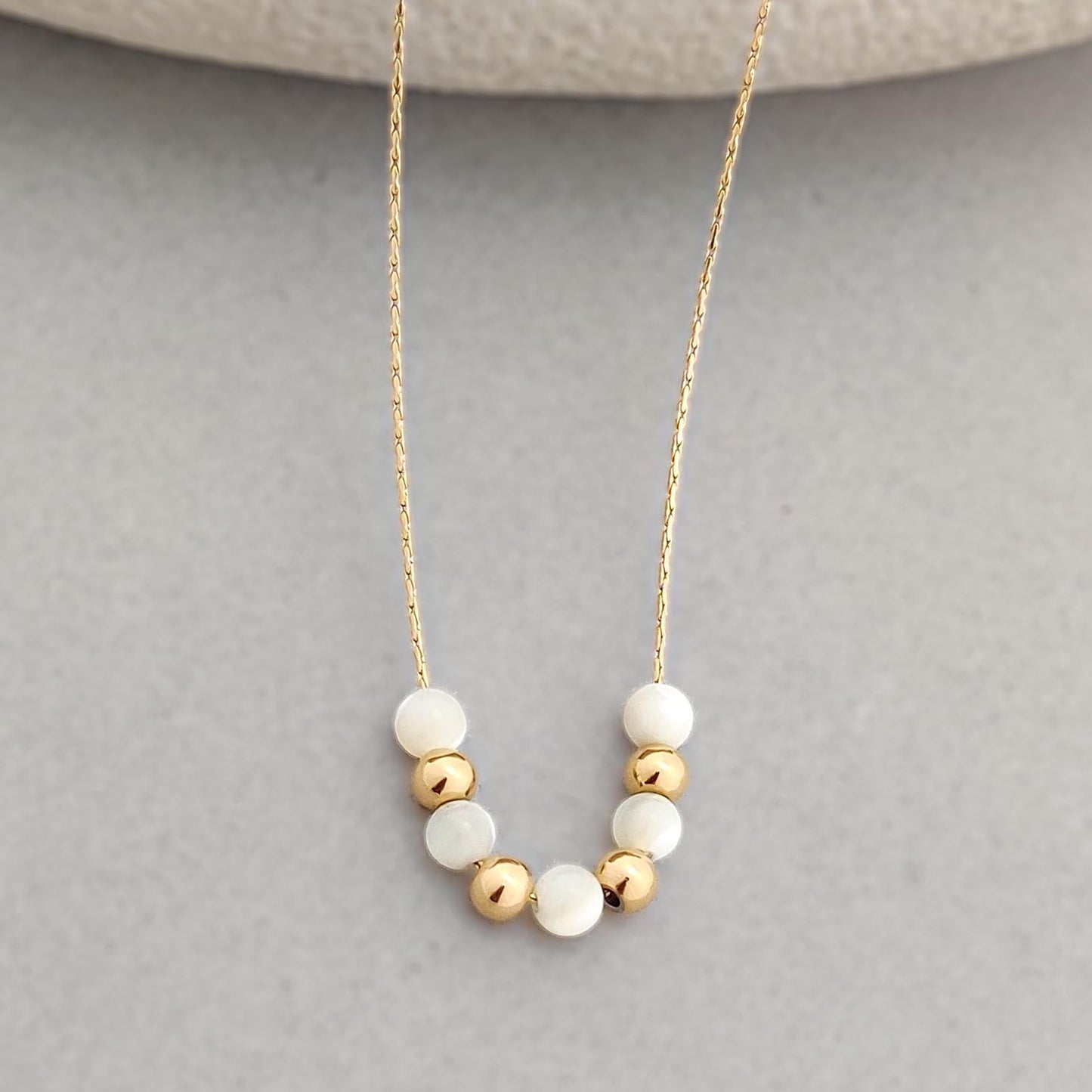 Amber Pearl Necklace (Gold)