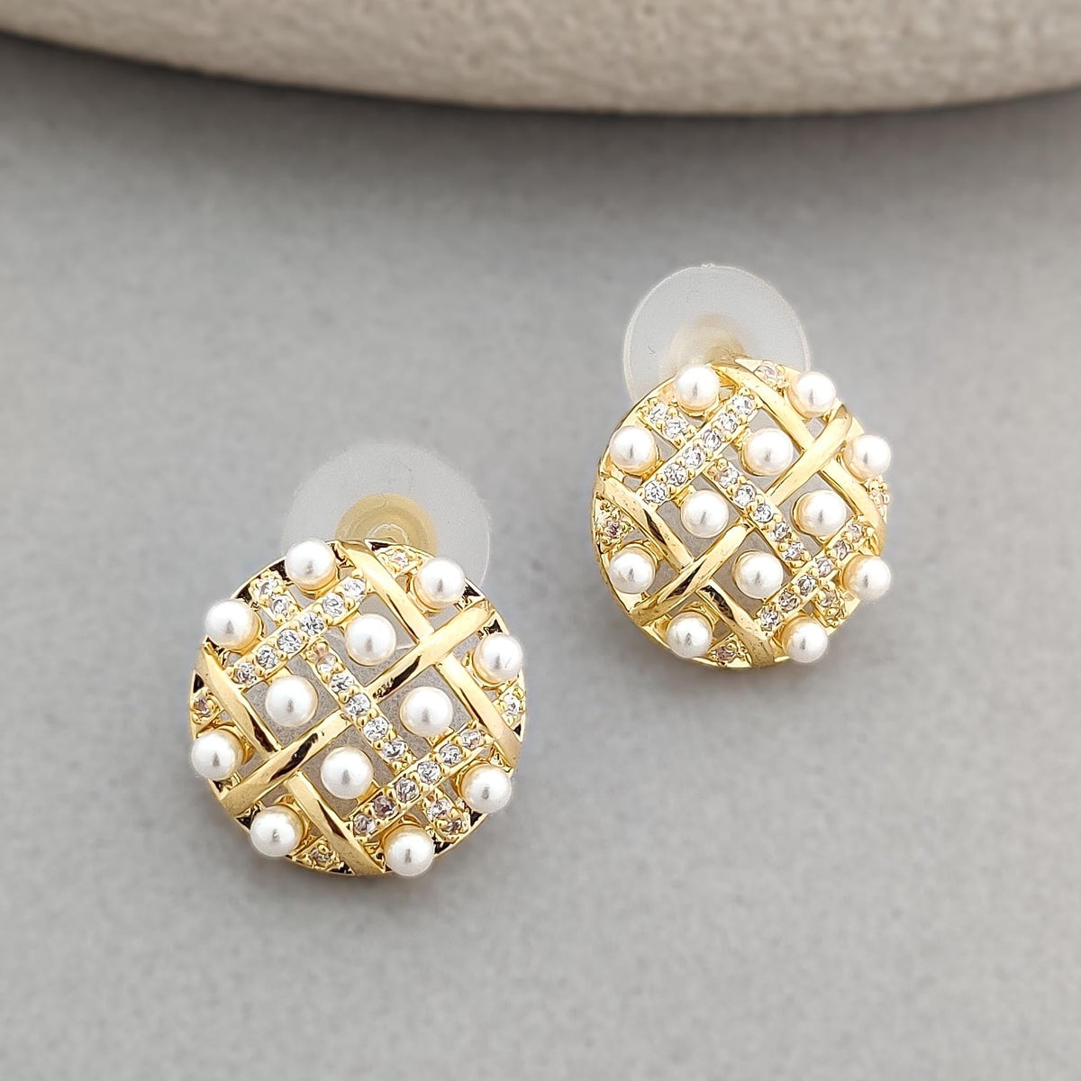 Larissa Pearl Earrings