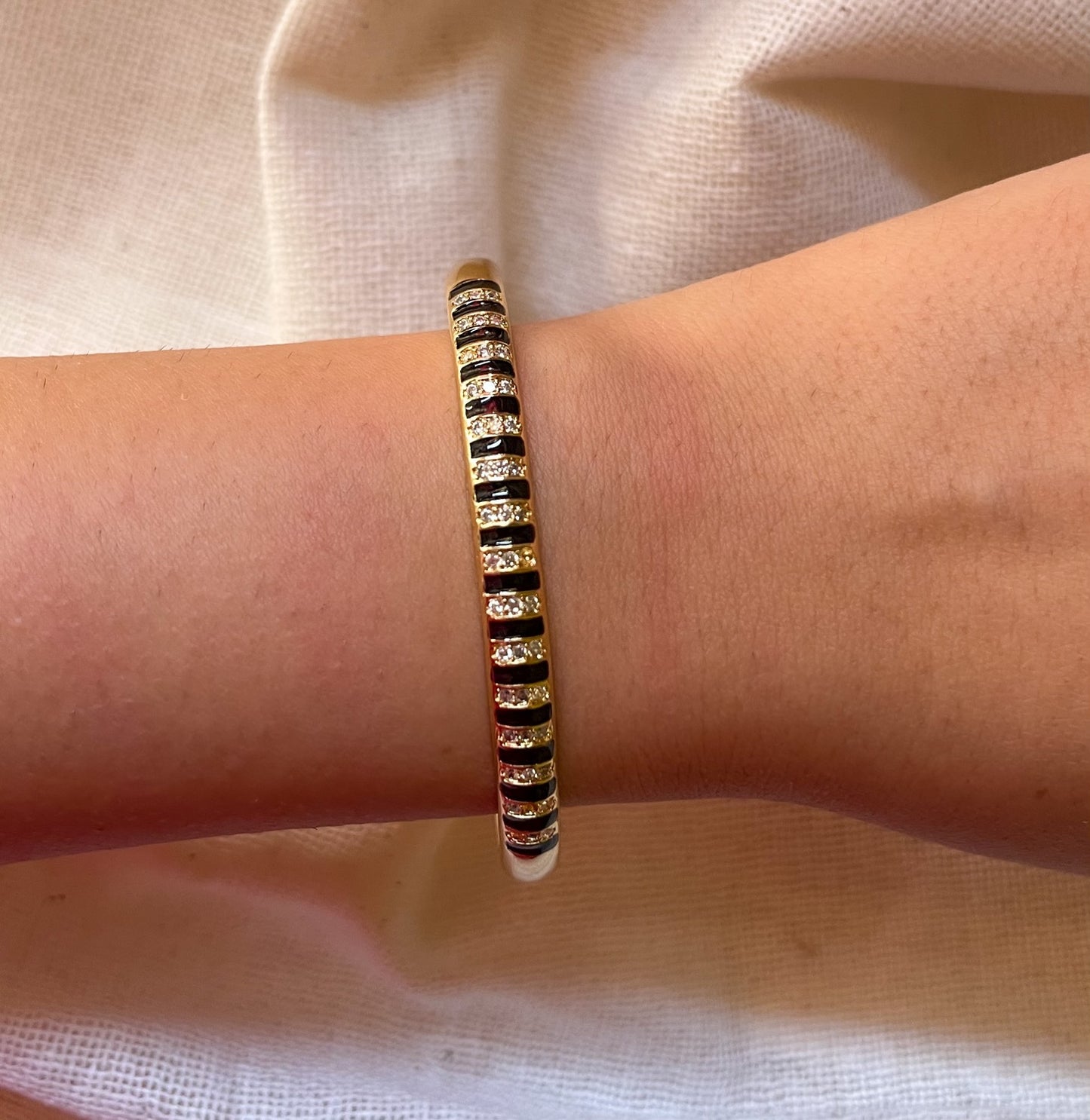 Black Camillo Cuff