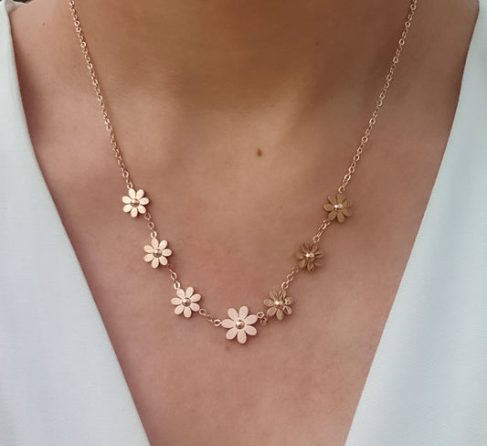 Dana Flower Necklace