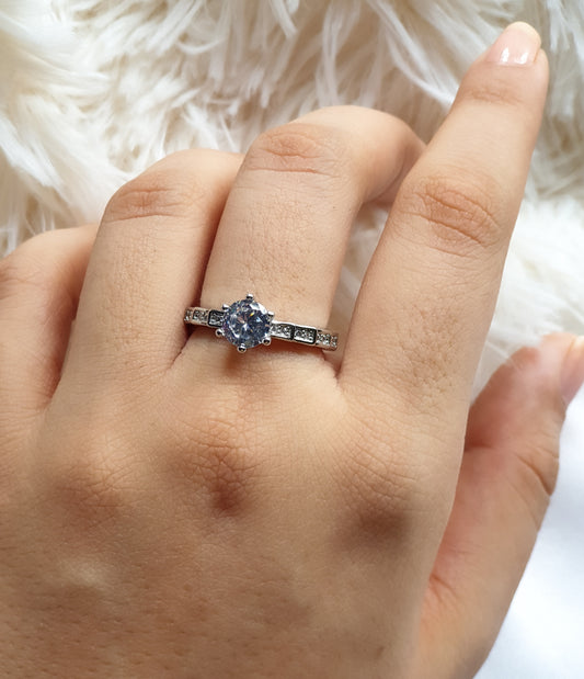Solitaire Serpent Ring