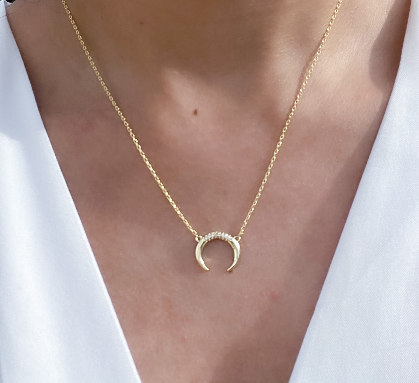 Kyra Moon Necklace (Gold)